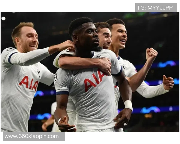 热血足球球星进球瞬间欢呼庆祝激情洋溢插画艺术作品欣赏